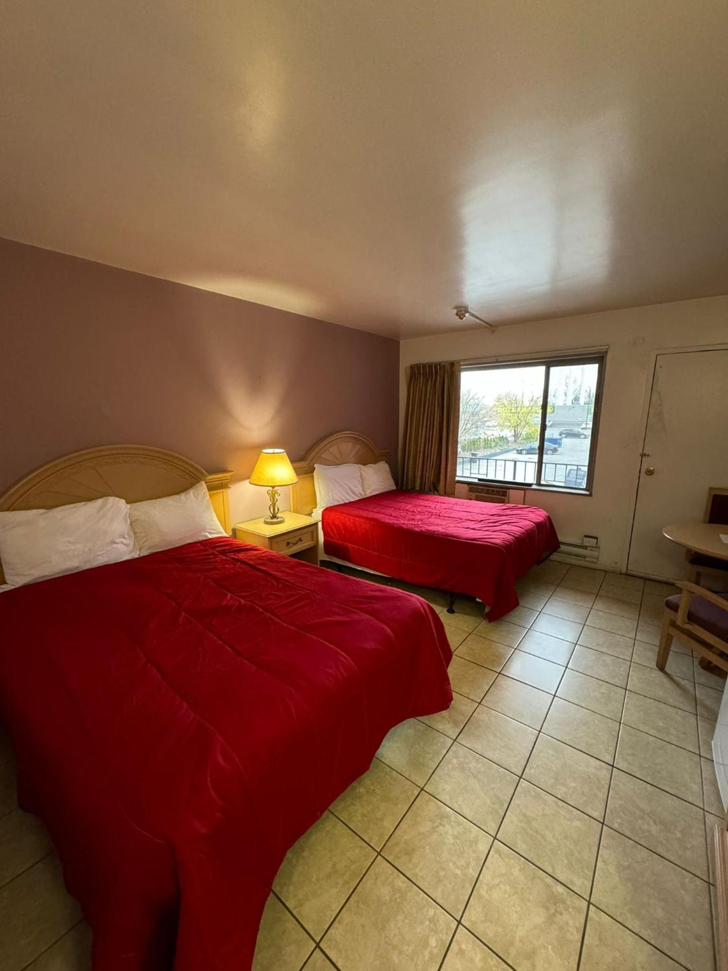 6267 Persepolis Inn Niagara Falls Eksteriør bilde