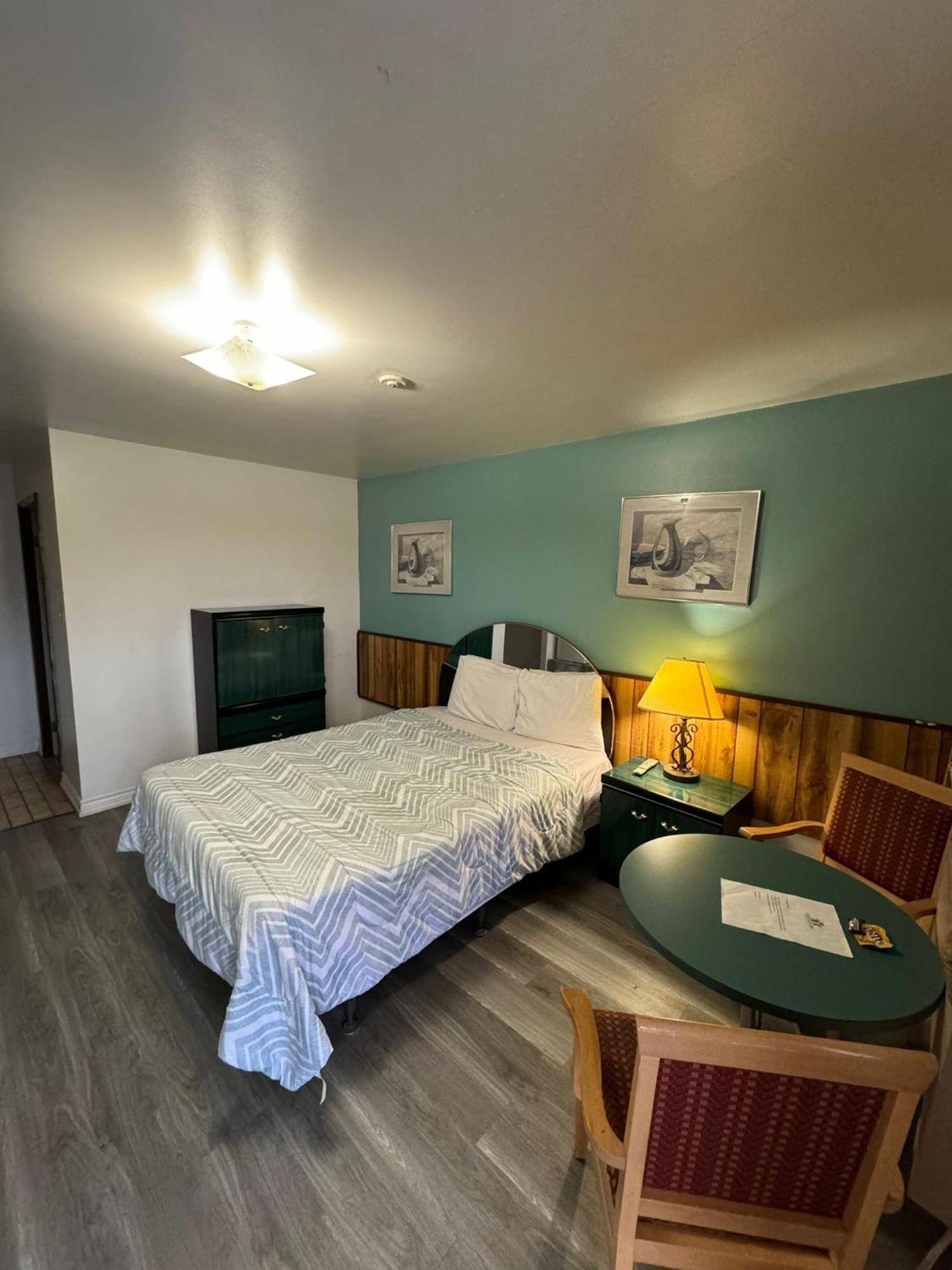 6267 Persepolis Inn Niagara Falls Eksteriør bilde