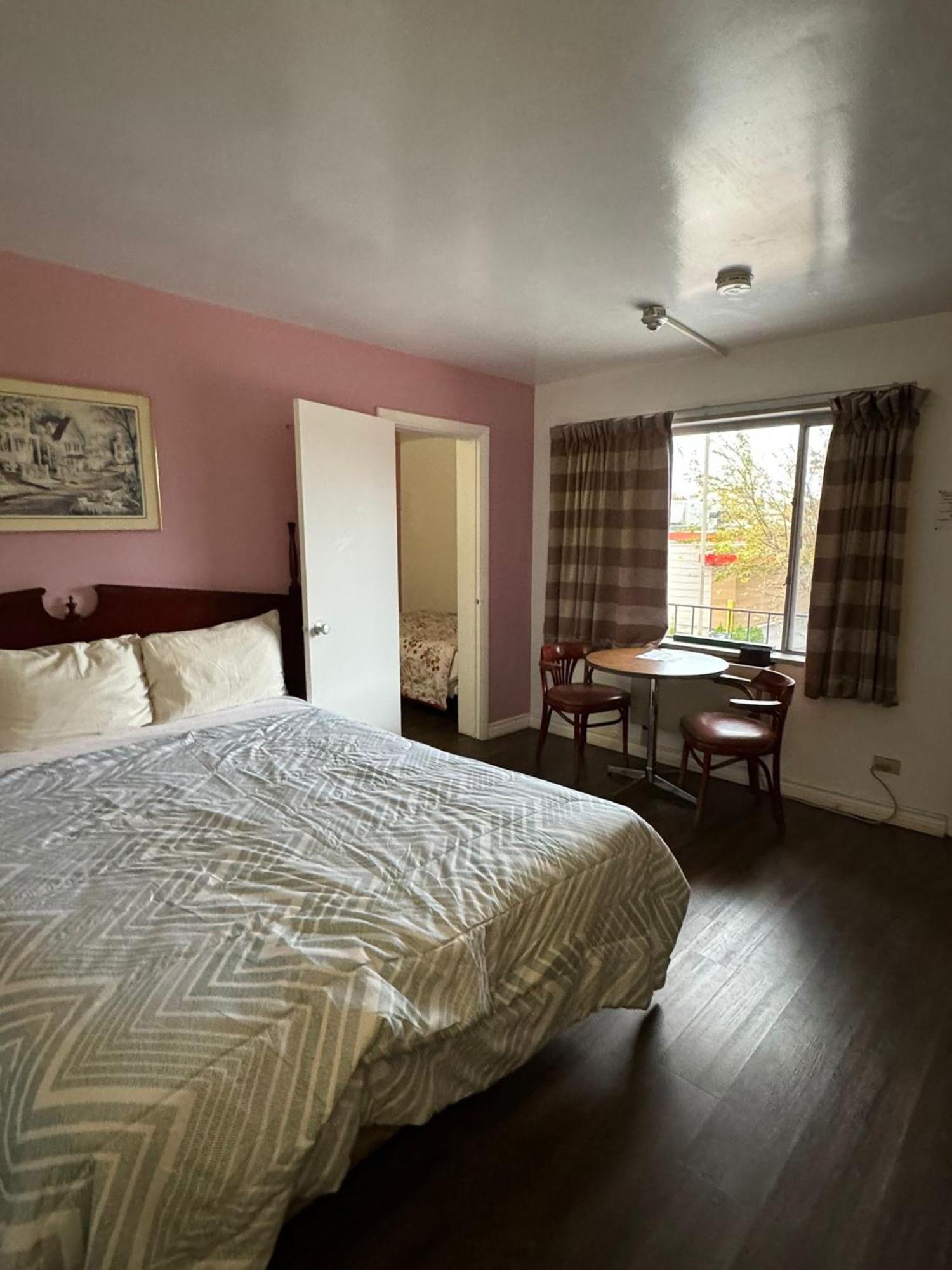 6267 Persepolis Inn Niagara Falls Eksteriør bilde