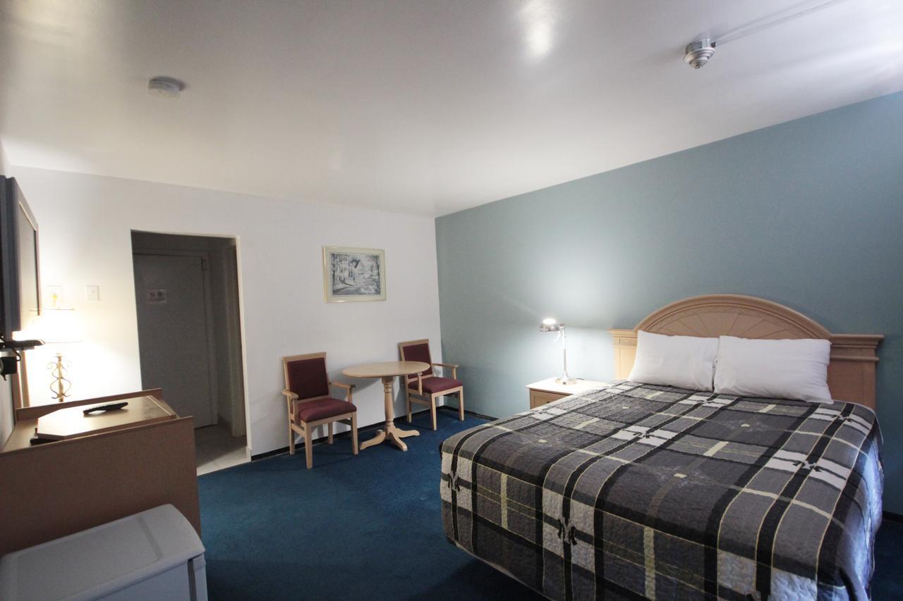6267 Persepolis Inn Niagara Falls Eksteriør bilde